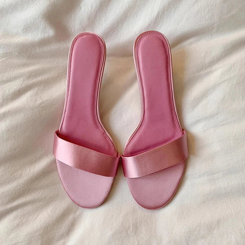 Summer New Simple Round Toe Open Toe Silk Slippers with Small Heels for Women Wearing Thin Heel Sandals Outside