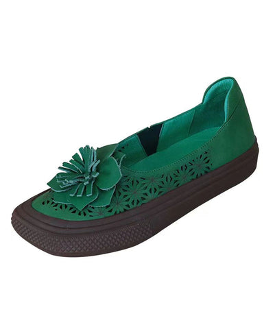 Handgemachte flache Schuhe aus Rindsleder mit Blumenmuster in Grün