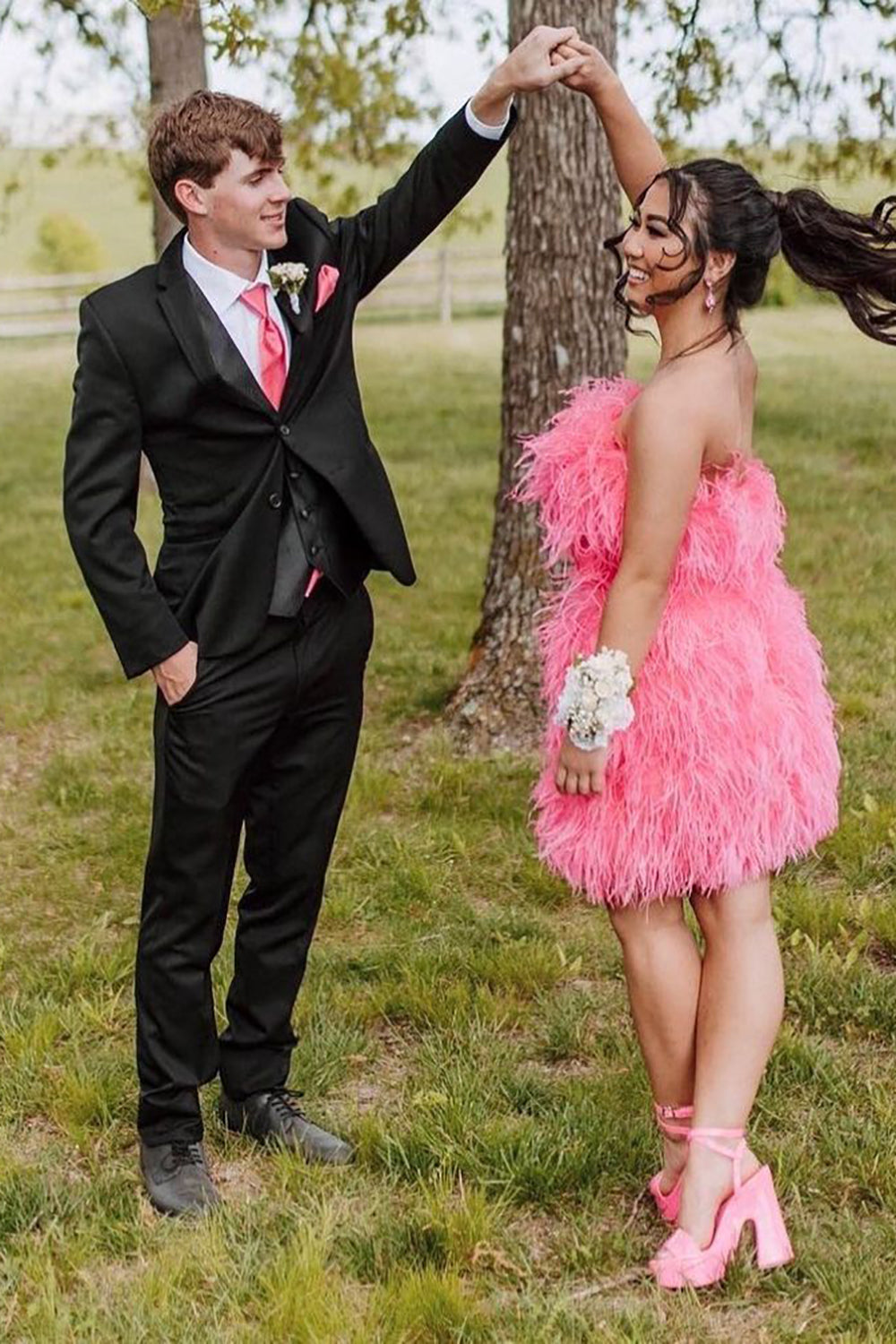 Sheath Strapless Pink Short Homecoming Dress with Feathers