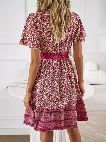Minikleid mit Blumenmuster, gesmokten Taillenärmeln