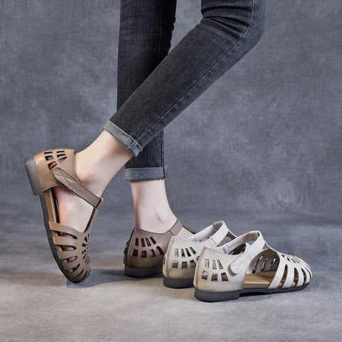 Women Soft Leather Retro Flat Casual Summer Sandals