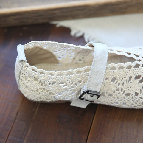Women Hollow Retro Casual Flat Sandals