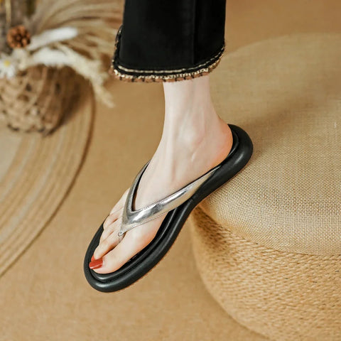 2024 New Genuine Leather Women Shoes Outdoor Beach Slippers Fashion Casual Summer Women Flip-flops Female Soft Shoes 34-40