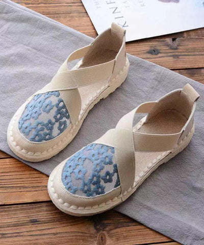 Blaue, atmungsaktive Mesh-Schuhe im Vintage-Stil mit Stickerei und Spleißen