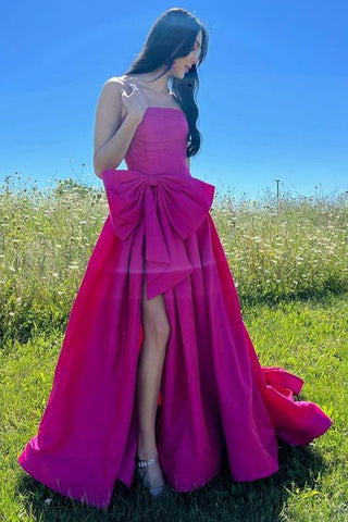A-Linien-Ballkleid aus trägerlosem Taft mit Schlitz