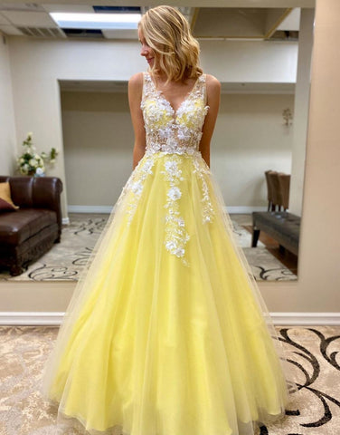 Bodenlanges A-Linien-Abendkleid mit Applikationen