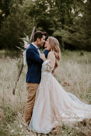 A-line V-neck Long Sleeves Beach Wedding Dresses With Lace Appliques