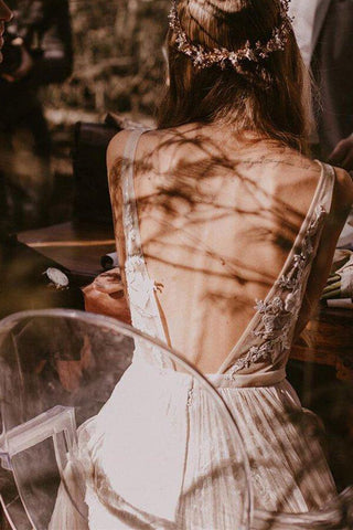 Tulle Wedding Dress, A-line V-neck Appliqued Bridal Gown