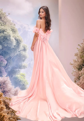 Luxuriöses Abendkleid im Meerjungfrauenstil mit Federblumen und abnehmbarer tiefer Taille