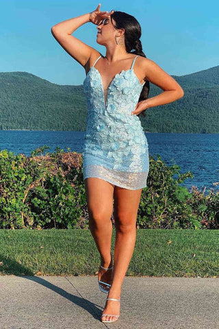 Figurbetontes, rückenfreies Homecoming-Kleid mit Pailletten