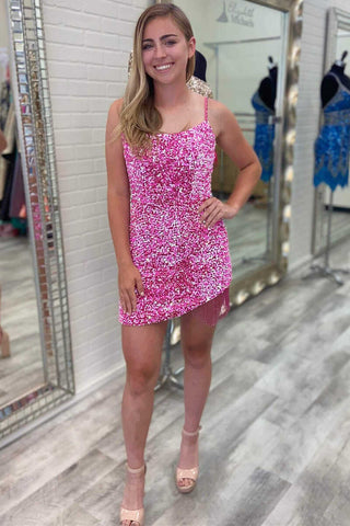 Figurbetontes Homecoming-Kleid mit Spaghettiträgern und Pailletten und Quaste