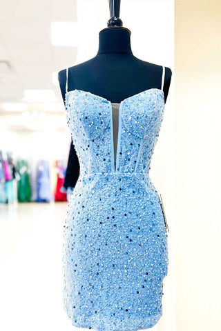 Figurbetontes Homecoming-Kleid mit Spaghettiträgern und Pailletten