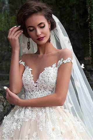 Gorgeous Ball Gown Cap Sleeves Wedding Dresses With Lace Appliques