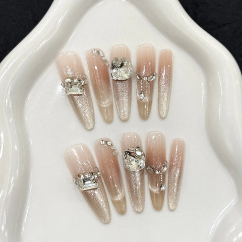 New Style Luxurious Temperament Cat-eye Flash Zirconia Shattered Diamond Handcrafted Wear-on Nails