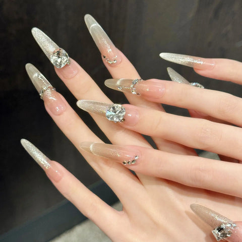 New Style Luxurious Temperament Cat-eye Flash Zirconia Shattered Diamond Handcrafted Wear-on Nails