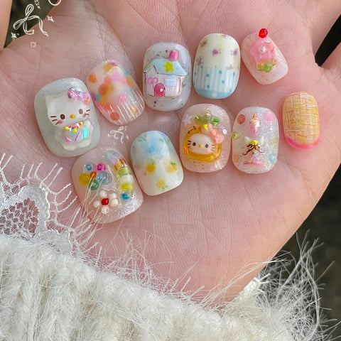 House and KittyCarefully designed pure handmade press-on gel nails