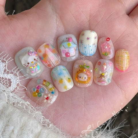 House and KittyCarefully designed pure handmade press-on gel nails