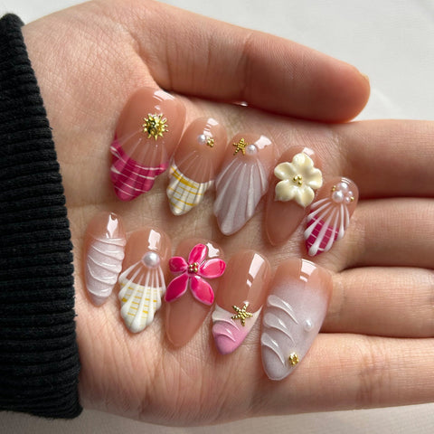 3D Shell Five Petal FlowerCarefully designed pure handmade press-on gel nails