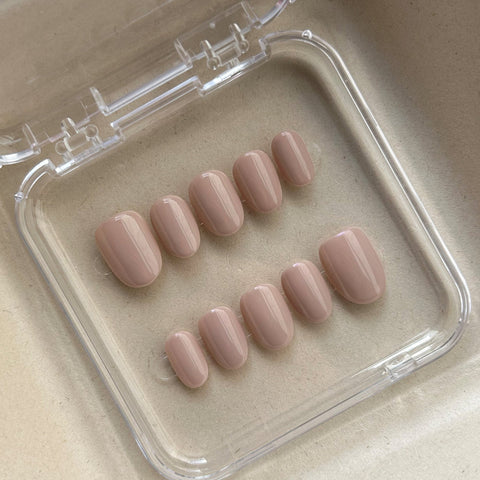 Milk Tea Colored Oval NailsCarefully designed pure handmade press-on gel nails