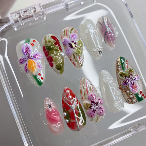 3D FlowerCarefully designed pure handmade press-on gel nails
