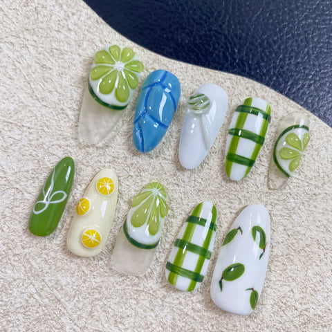 Lime lollipopCarefully designed pure handmade press-on gel nails