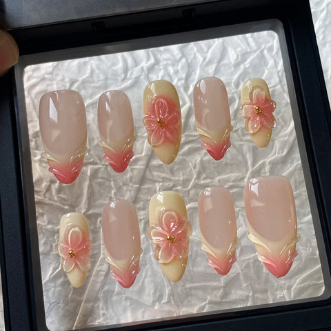 Orange Yellow ShellCarefully designed pure handmade press-on gel nails