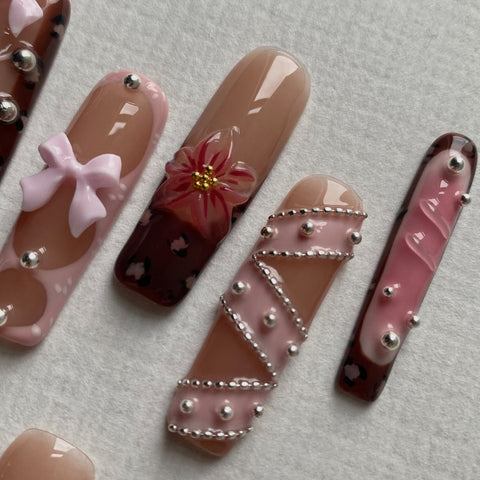 Bow Shaped Long Square NailsCarefully designed pure handmade press-on gel nails