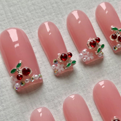 NewCherry Square NailCarefully designed pure handmade press-on gel nails