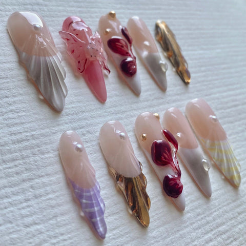 Pink MothCarefully designed pure handmade press-on gel nails