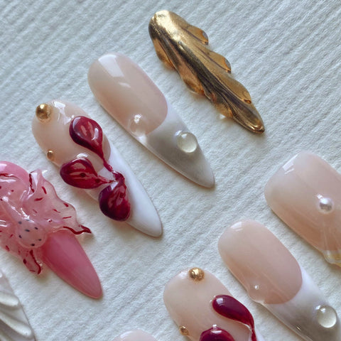 Pink MothCarefully designed pure handmade press-on gel nails