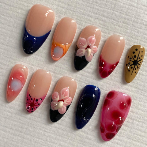 Hot SaleFrench Five Petal Flower NailHandmade Artificial Gel Nail Press-On Nails