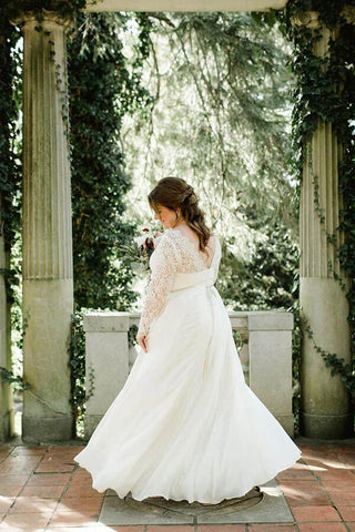 Ivory Chiffon Lace A-line Scoop Plus Size Long Sleeves Wedding Dresses