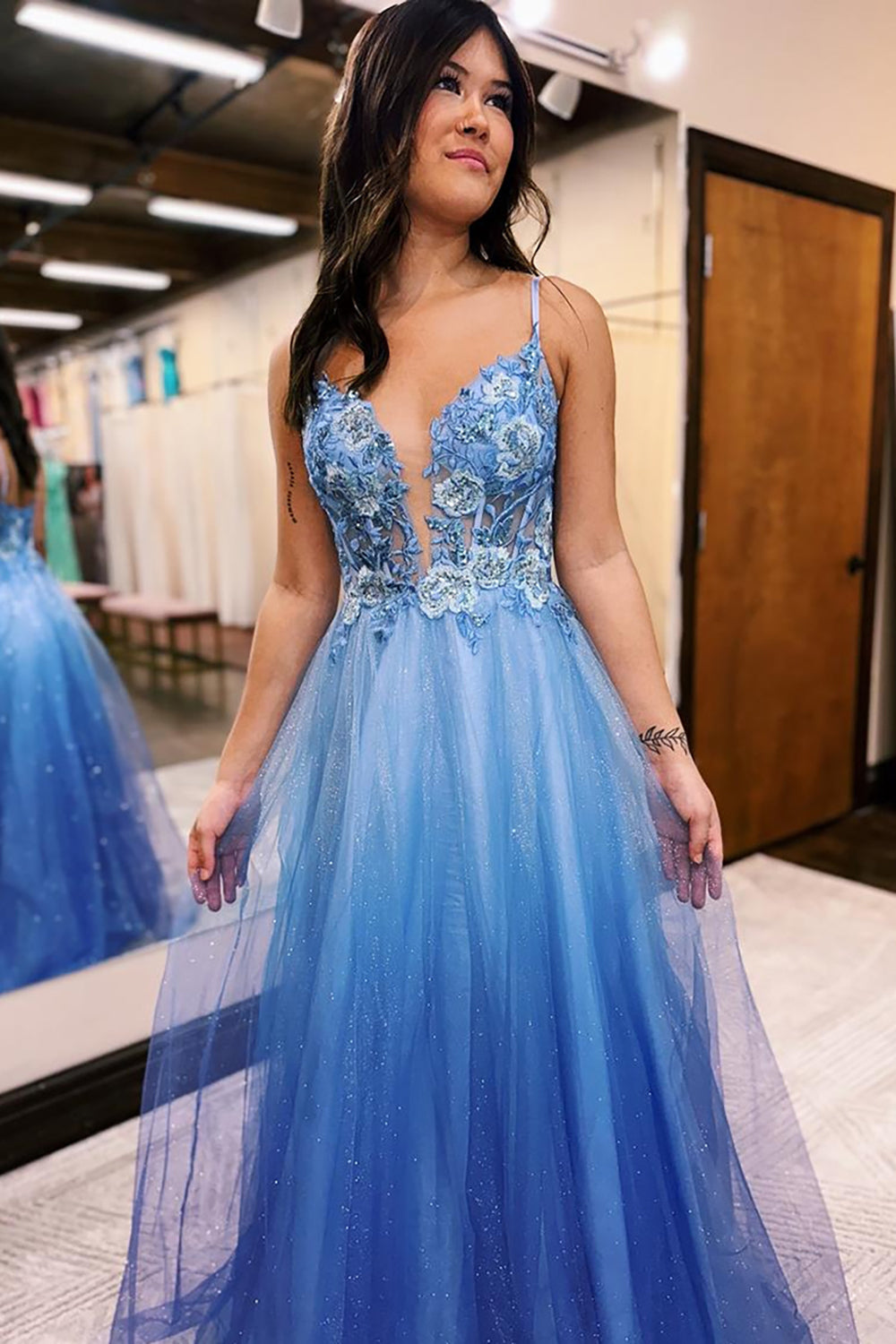 Blue Spaghetti Straps A-Line Tulle Long Corset Prom Dress with Appliques