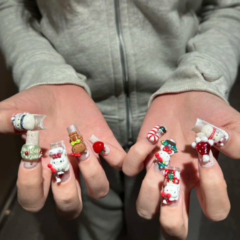 Kitty & ChristmasCarefully designed pure handmade press-on gel nails