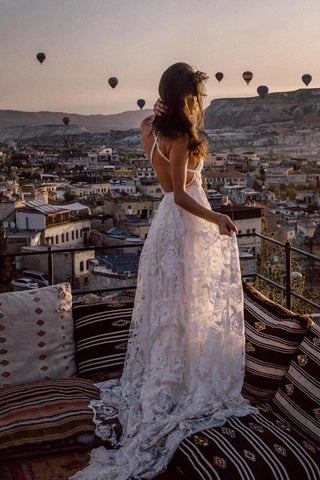 Lace Spaghetti Straps Criss-Cross Straps Wedding Dress With Sweep Train