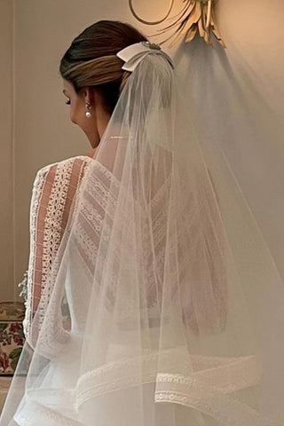 Layered Tulle Ball Gown Lace V-neck Long Sleeves Wedding Dresses