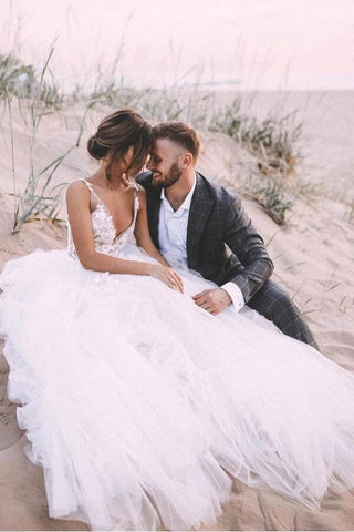 Layered Tulle Unlined Lace Wedding Ball Gown with Deep V-neck Wedding Dresses