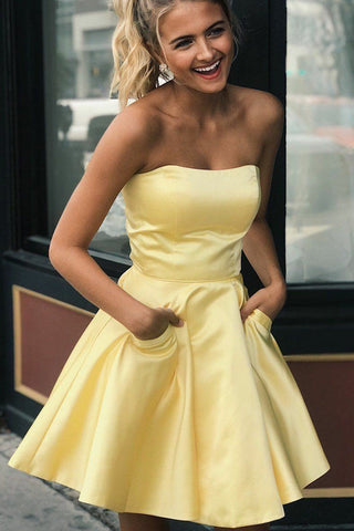 Leichtes Homecoming-Kleid aus Satin mit Taschen für Mädchen