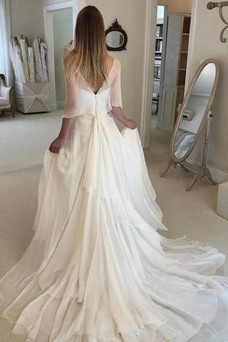 Schlichtes, elegantes Chiffon-Strandhochzeitskleid mit Wickelärmeln