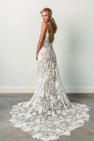 Gorgeous Spaghetti Straps Open Back With Lace Appliques Wedding Dresses