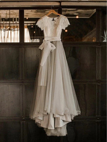 Short Sleeve Lace and Tulle Silver Country Wedding Dresses with Sash