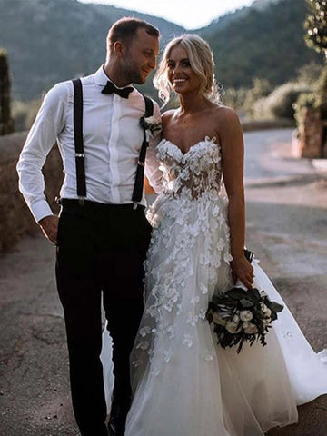 Sweetheart Neck Tulle A-line Wedding Dresses Appliqued Wedding Gowns