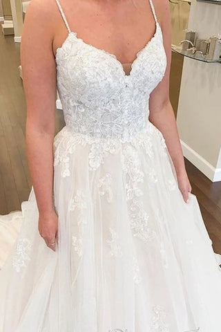 Deep Sweetheart Tulle Wedding Gown with Lace Spaghetti Straps Court Train Wedding Dress