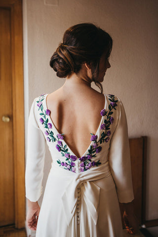 Simple Cornflower A-line Ivory Satin Embroidery Long Sleeves Wedding Dresses