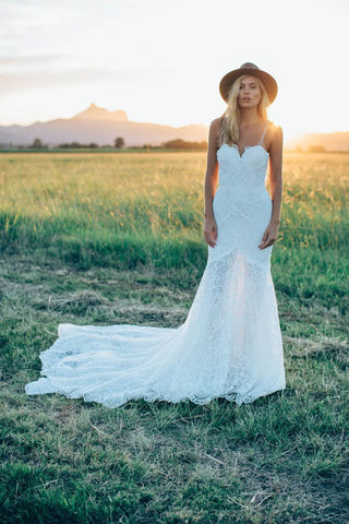 Elegante Meerjungfrau Sweetheart Spitze Elfenbein Brautkleider mit Schleppe