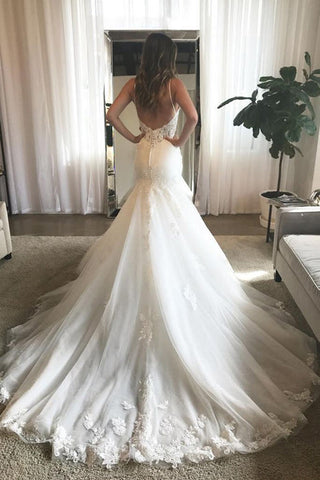 Charming Mermaid V-neck Open Back Spaghetti Straps Lace Wedding Dresses with Train