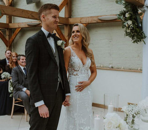 Wonderful Illusion V-neck Sleeveless Lace Floor-length Mermaid Wedding Dress