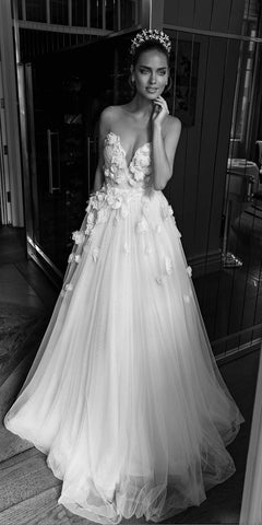 Wedding Dresses A-line Scoop Hand-Made Flower Beading Bridal Gown