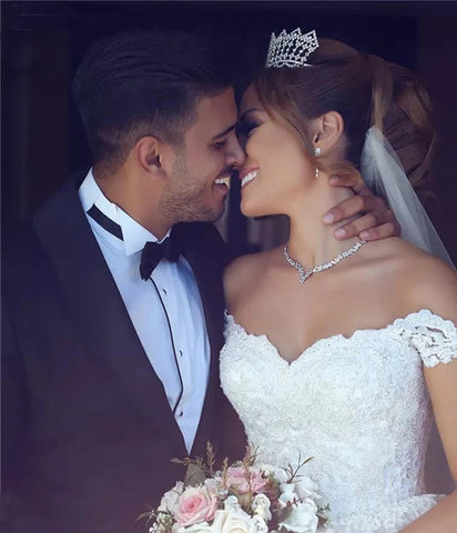 Simple Wedding Dresses Ball Gown Off-the-shoulder Floor-length Bridal Gown