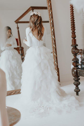 Simple Long Sleeve Ivory White Wedding Dresses with Ruffle Skirt
